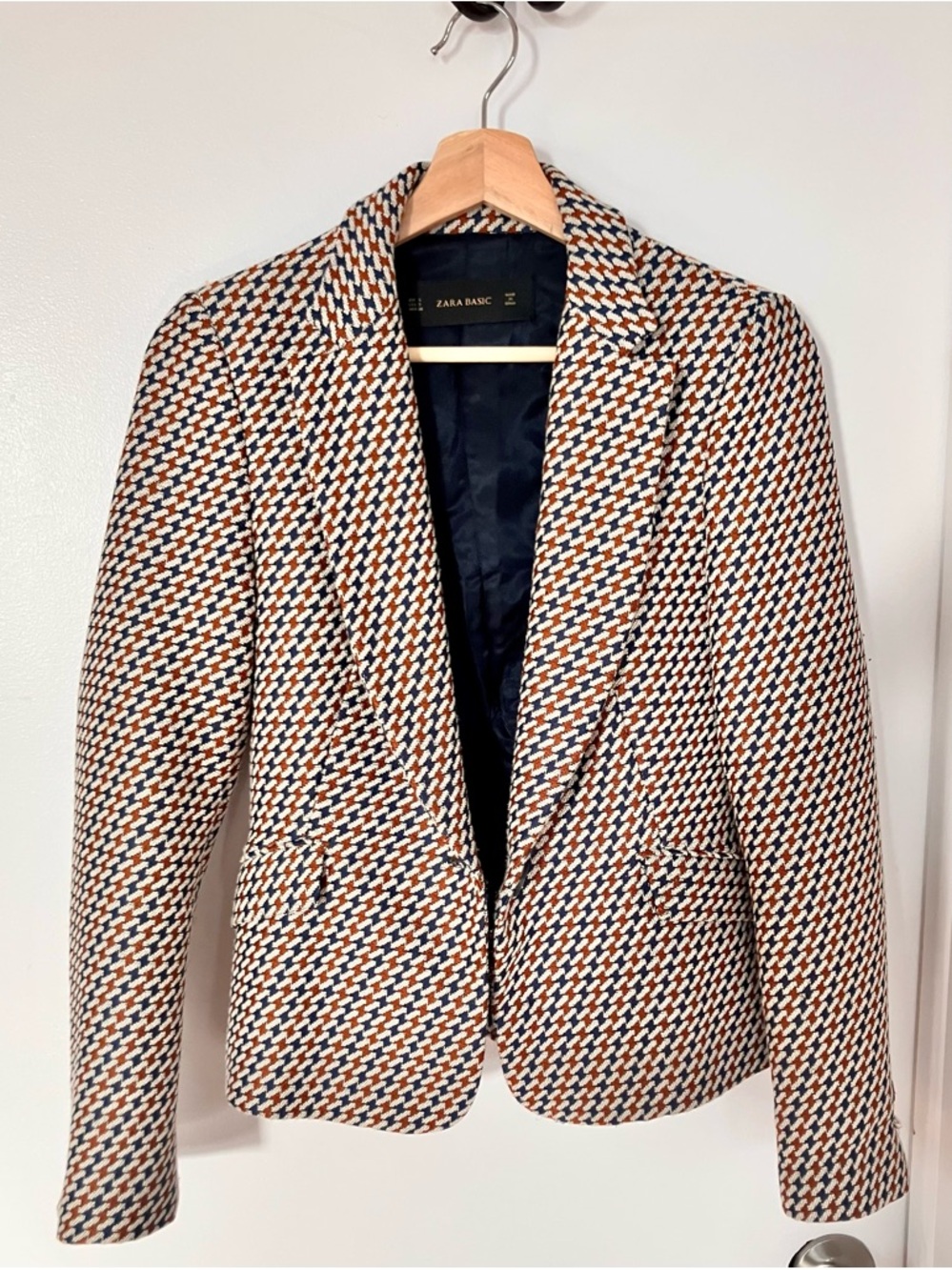 Zara Basic Houndstooth Jacket in Navy, Rust & Cream